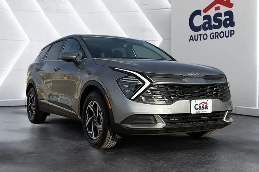 2025 Kia Sportage LX photo 1