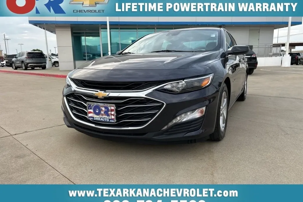 2023 Chevrolet Malibu 1LT photo 1