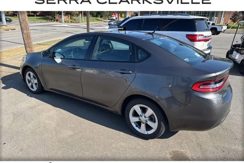 2016 Dodge Dart SXT photo 1