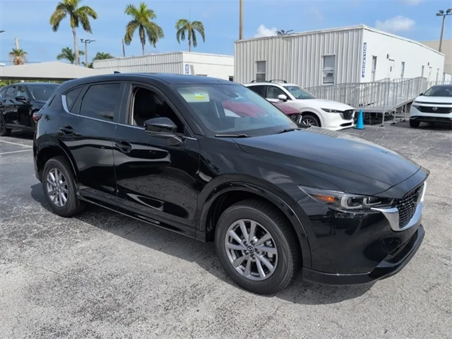 2025 Mazda CX-5 2.5 S Preferred photo 1