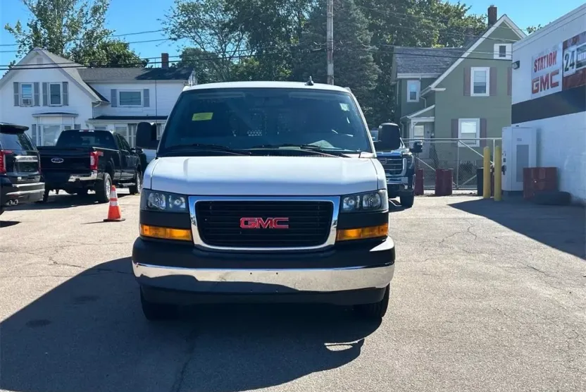 2023 Gmc Savana Cargo 2500 photo 1