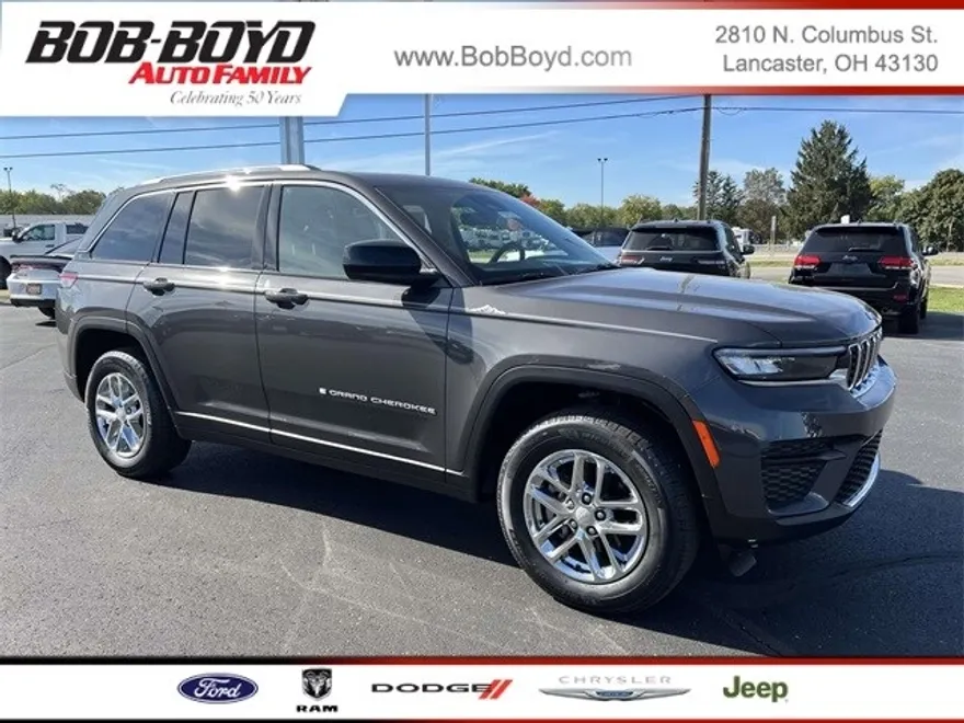 2025 Jeep Grand Cherokee Laredo photo 1