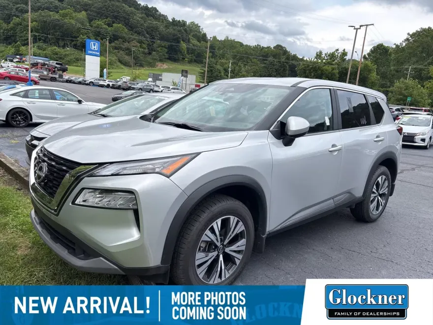 2023 Nissan Rogue SV photo 1