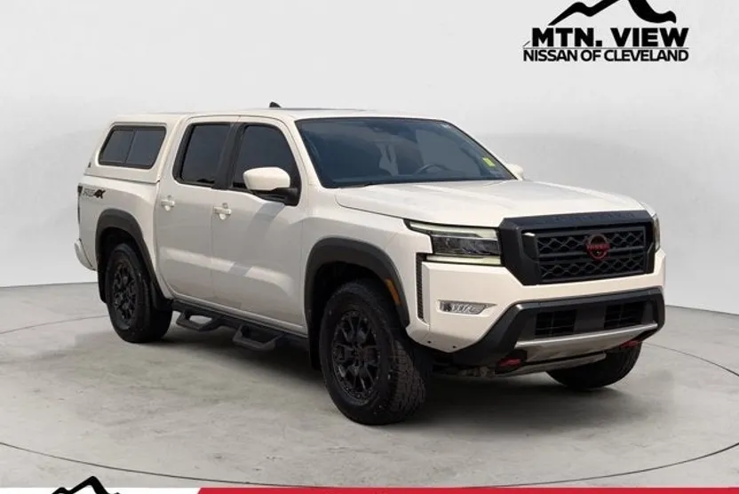 2023 Nissan Frontier PRO-4X photo 1