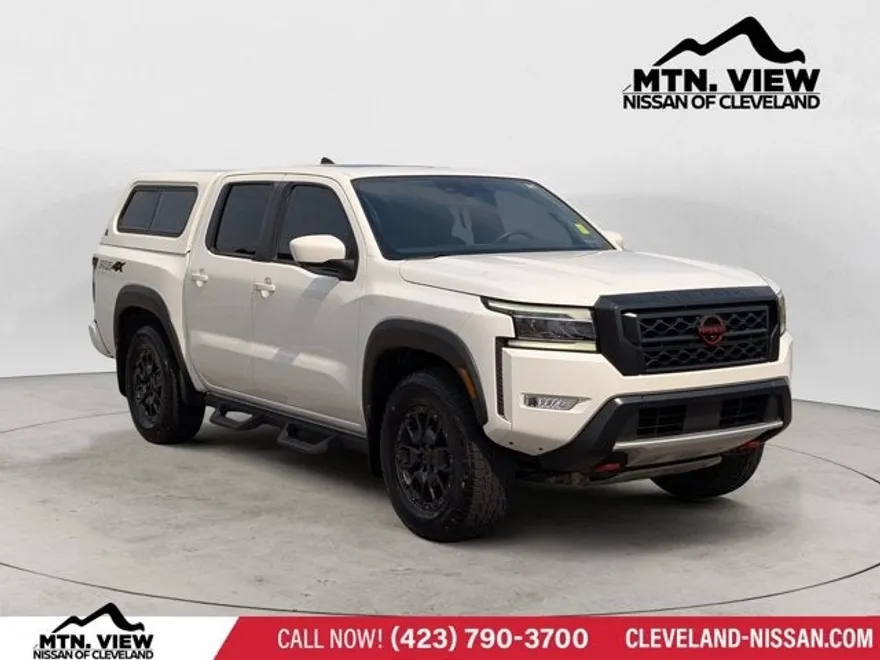2023 Nissan Frontier PRO-4X photo 1