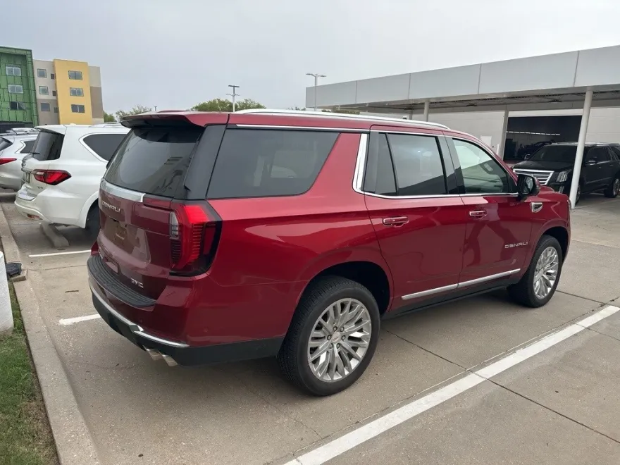 2025 Gmc Yukon Denali photo 1