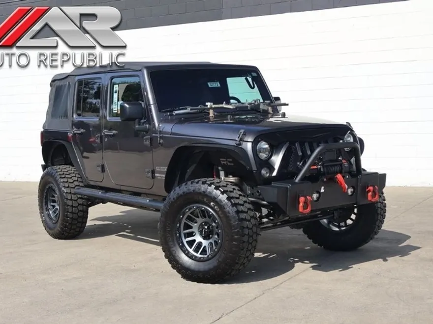 2017 Jeep Wrangler Unlimited Sport photo 1