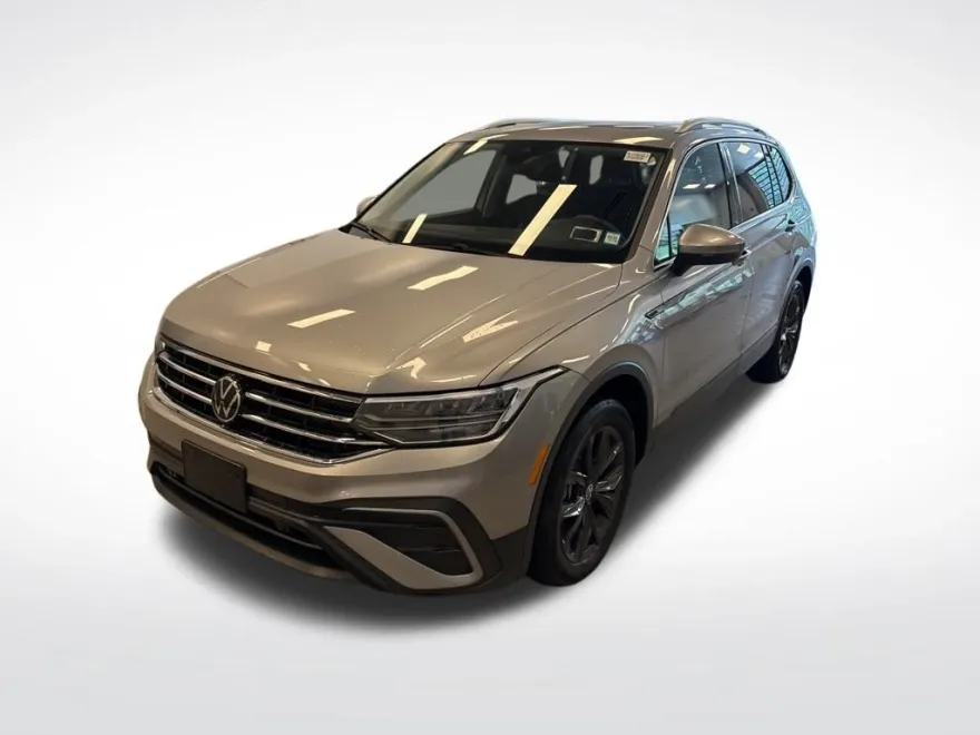 2024 Volkswagen Tiguan SE Wolfsburg Edition photo 1