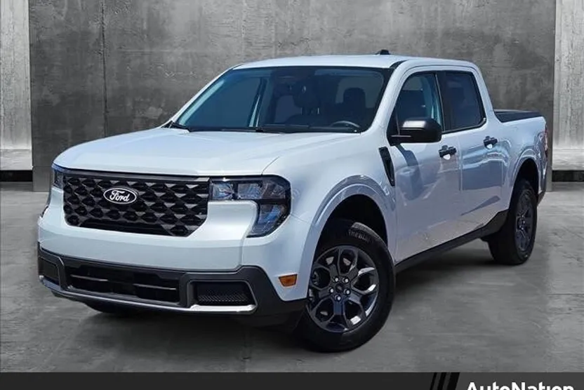 2025 Ford Maverick XLT photo 1