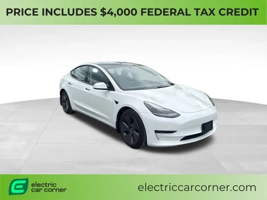 2021 Tesla Model 3 Standard Range Plus photo 1