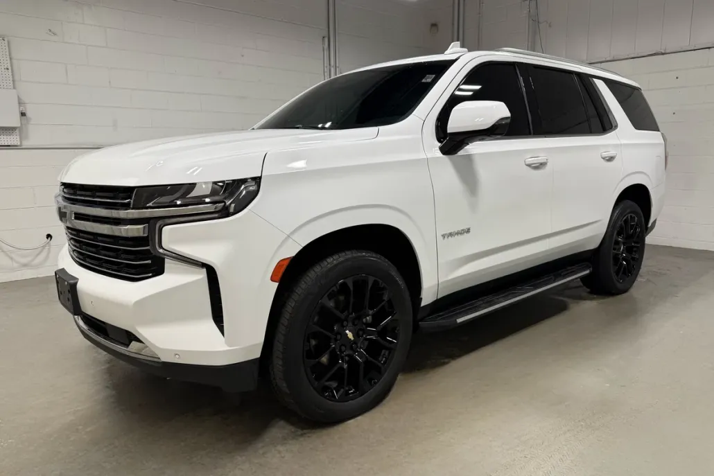 2022 Chevrolet Tahoe LT photo 1
