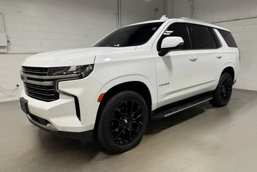 2022 Chevrolet Tahoe LT photo 1
