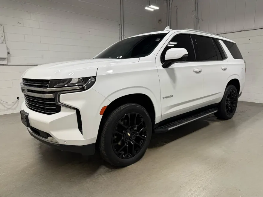 2022 Chevrolet Tahoe LT photo 1