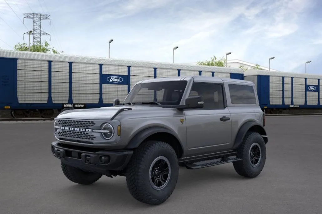 2025 Ford Bronco Badlands photo 1