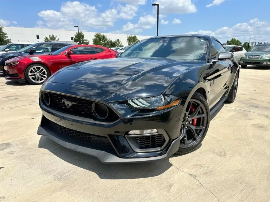 2022 Ford Mustang Mach 1 photo 1