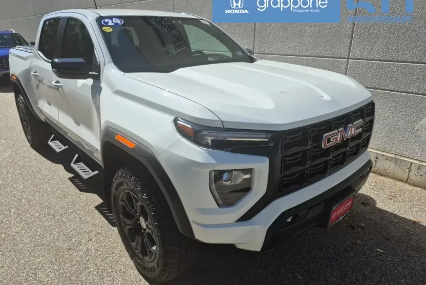 2024 Gmc Canyon Elevation photo 1