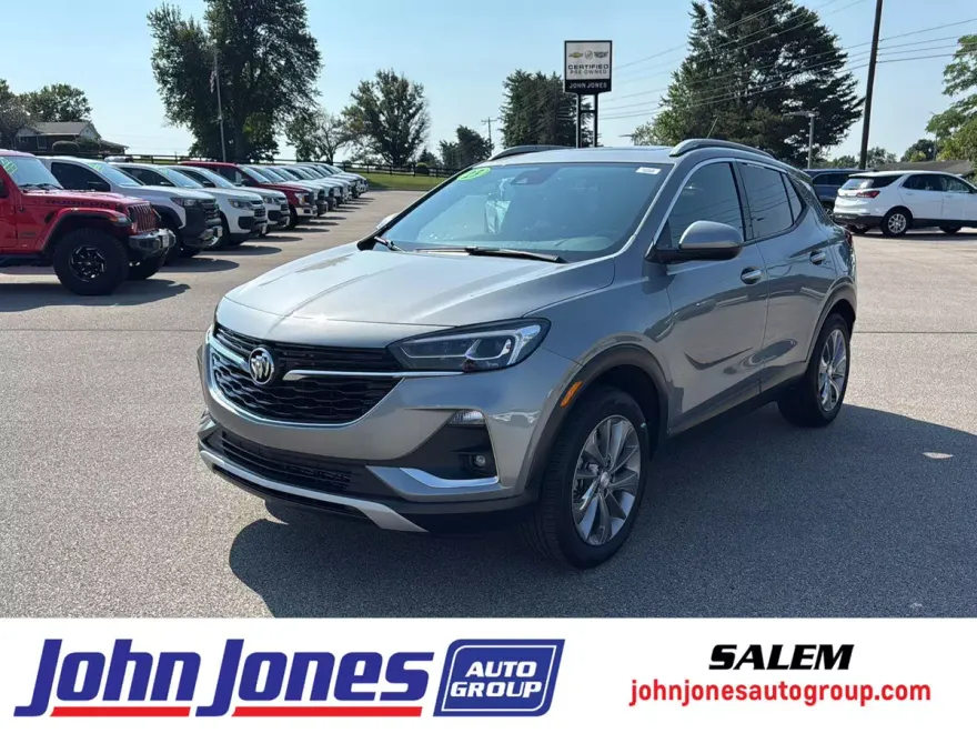 2023 Buick Encore Essence photo 1