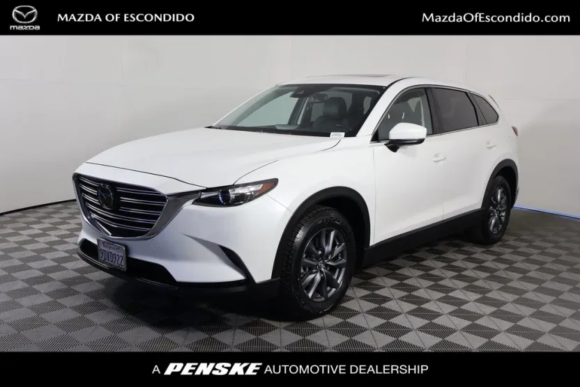 2023 Mazda CX-9 Touring photo 1