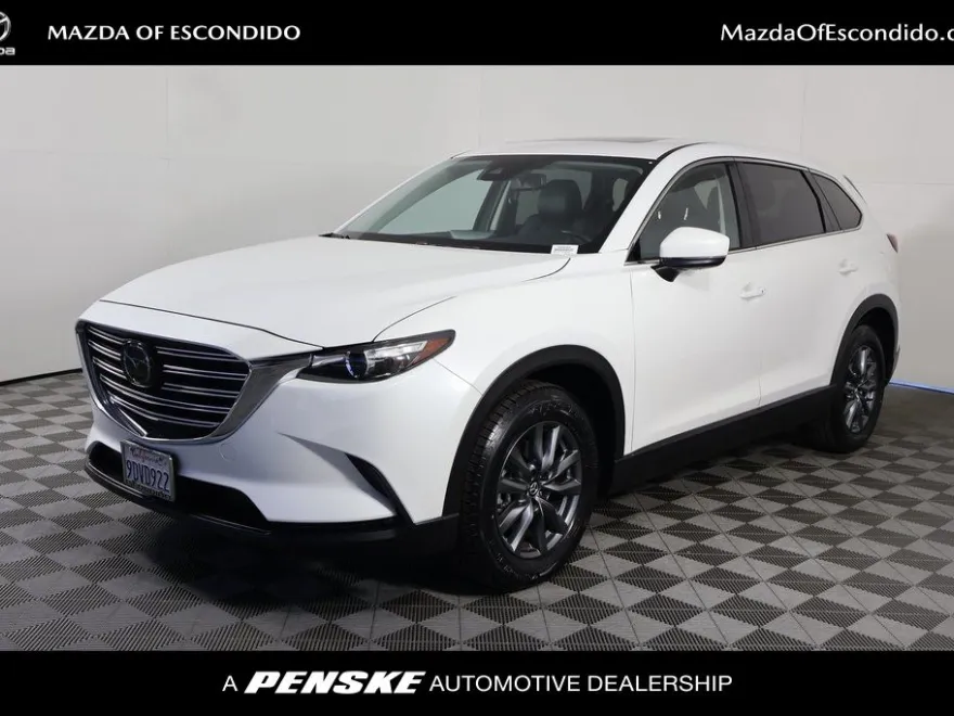 2023 Mazda CX-9 Touring photo 1