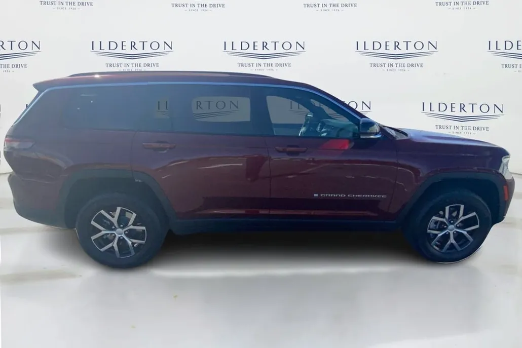 2025 Jeep Grand Cherokee Limited photo 1