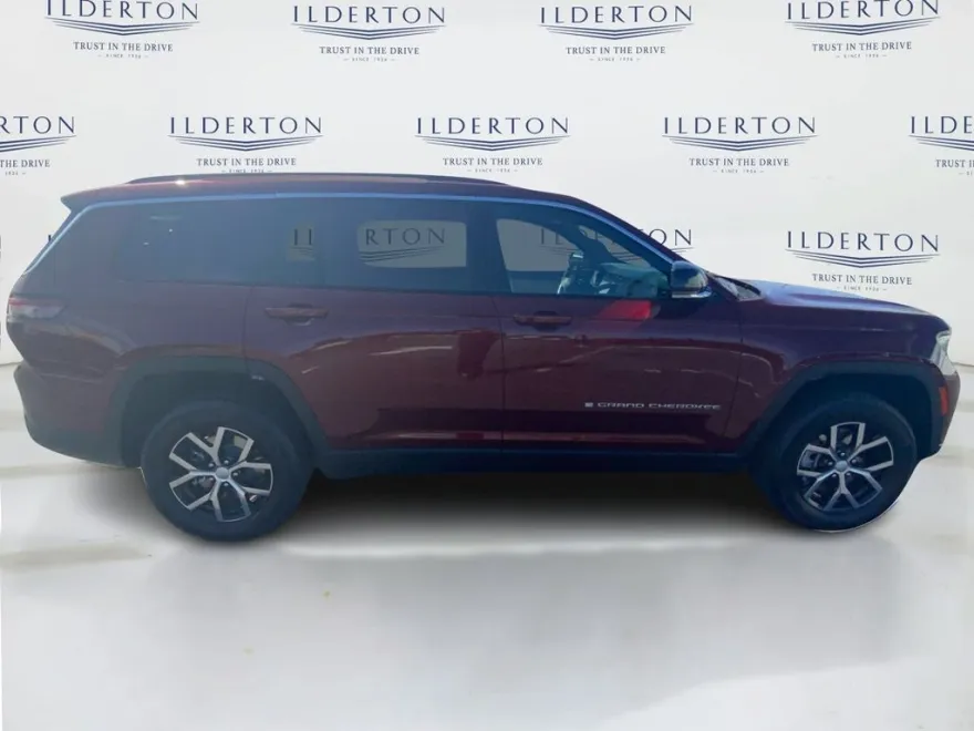 2025 Jeep Grand Cherokee Limited photo 1