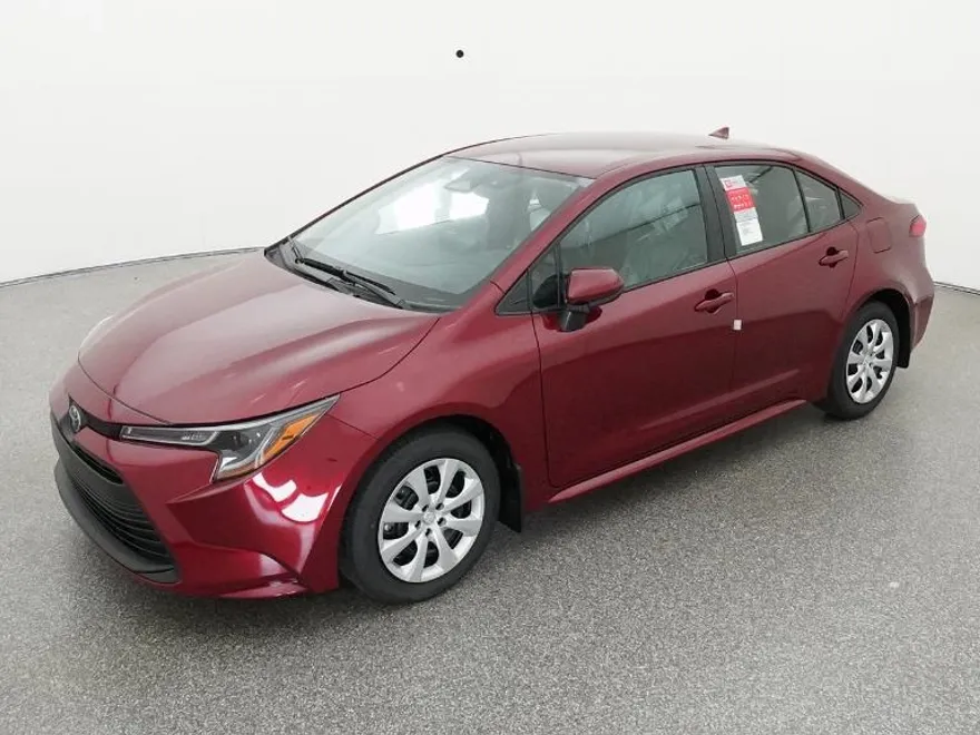 2025 Toyota Corolla LE photo 1
