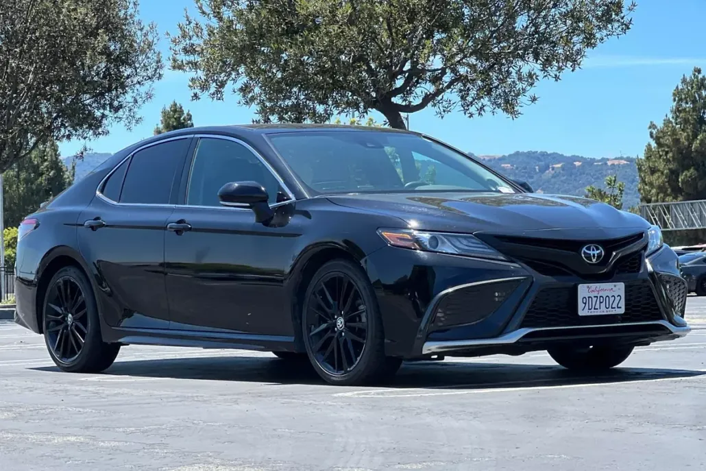 2023 Toyota Camry XSE V6 photo 1