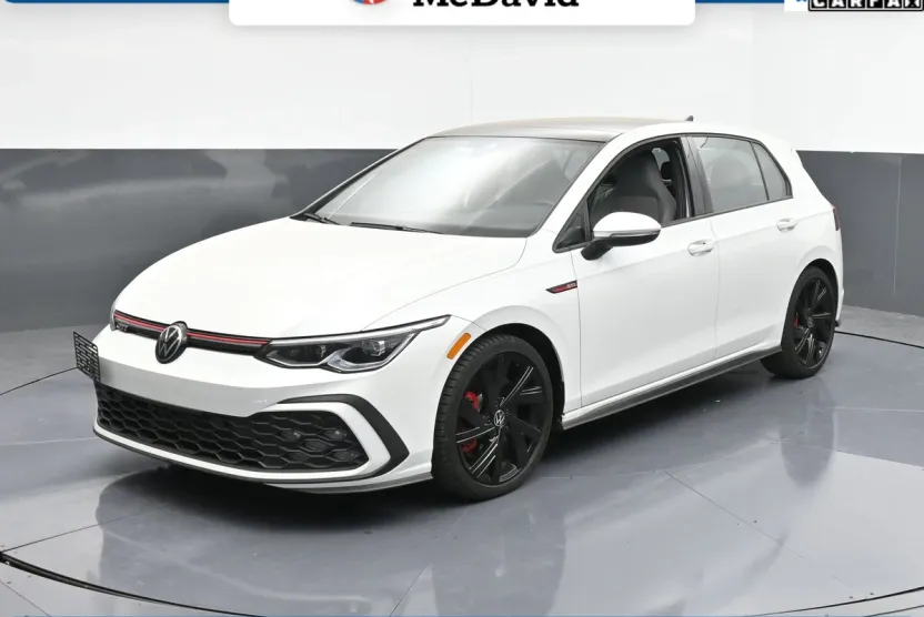 2023 Volkswagen Golf GTI SE photo 1