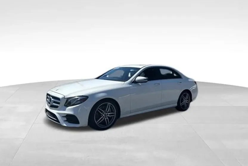 2019 Mercedes Benz E 300 Sedan photo 1