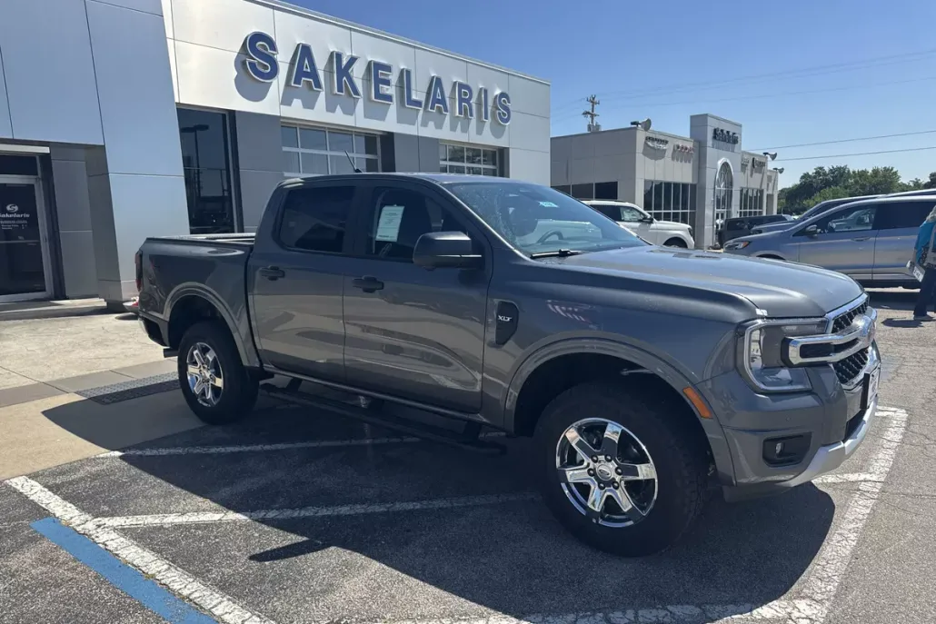2025 Ford Ranger XLT photo 1