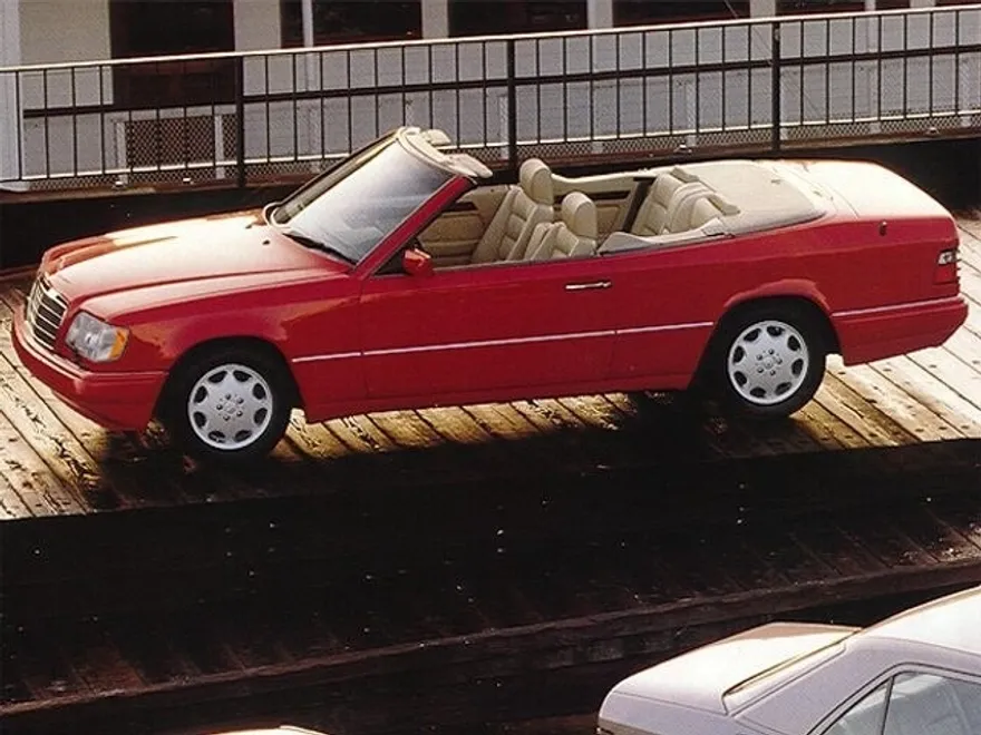 1994 Mercedes Benz E 320 photo 1