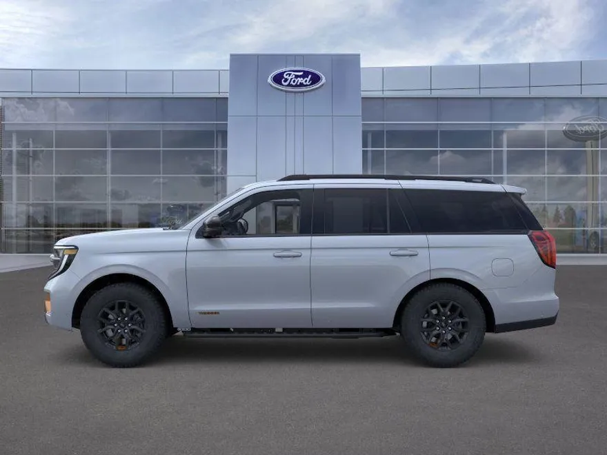 2025 Ford Expedition photo 1