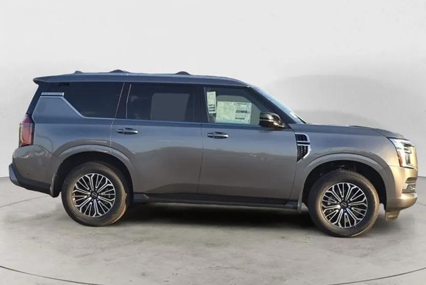 2026 Nissan Armada Platinum photo 1