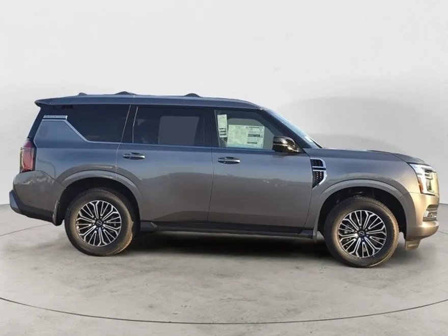 2026 Nissan Armada Platinum photo 1