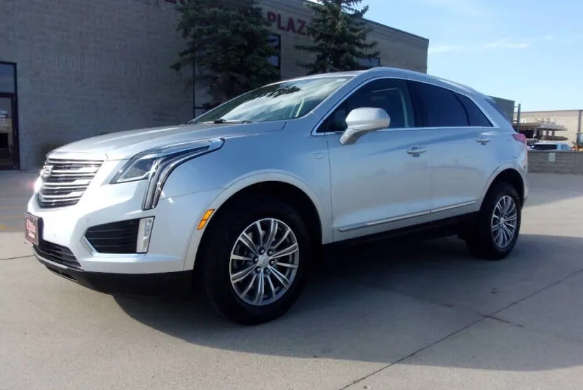2019 Cadillac XT5 Luxury photo 1