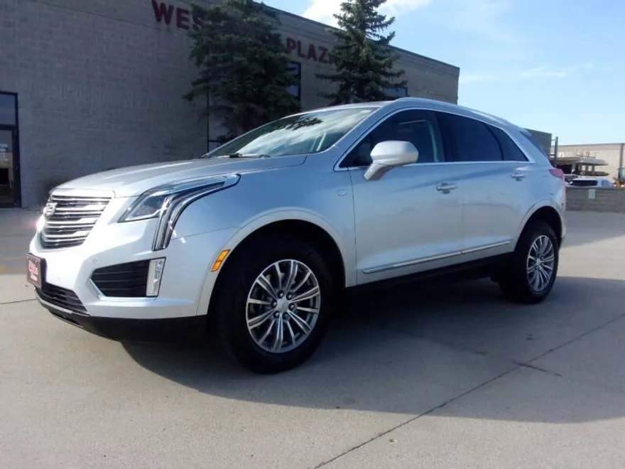 2019 Cadillac XT5 Luxury photo 1