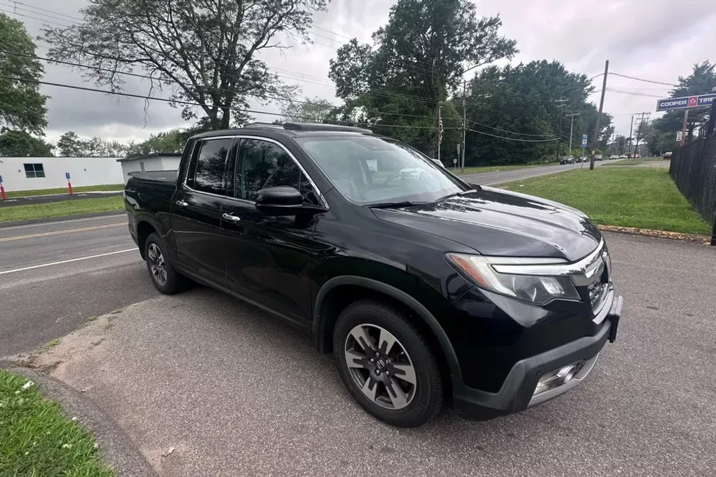 2019 Honda Ridgeline RTL-E photo 1