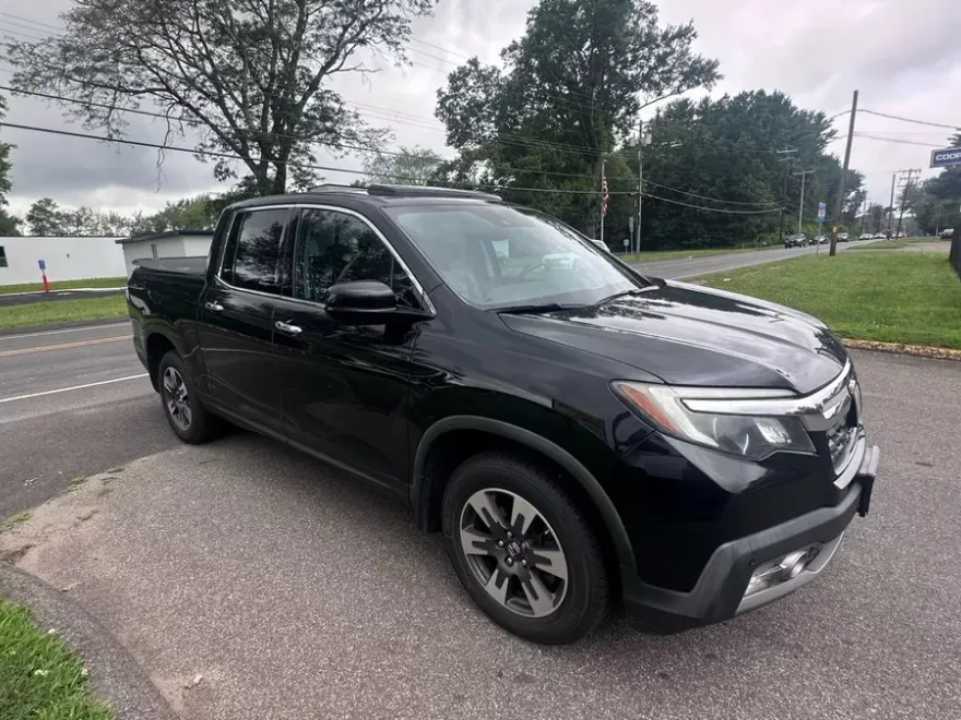 2019 Honda Ridgeline RTL-E photo 1