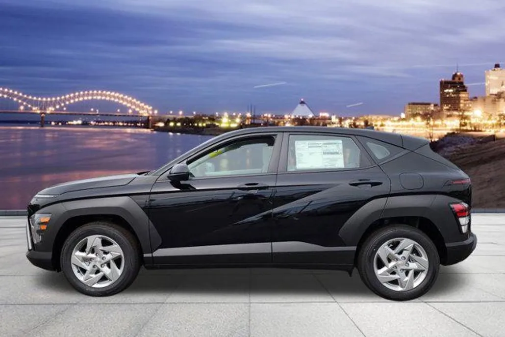 2026 Hyundai Kona SE photo 1