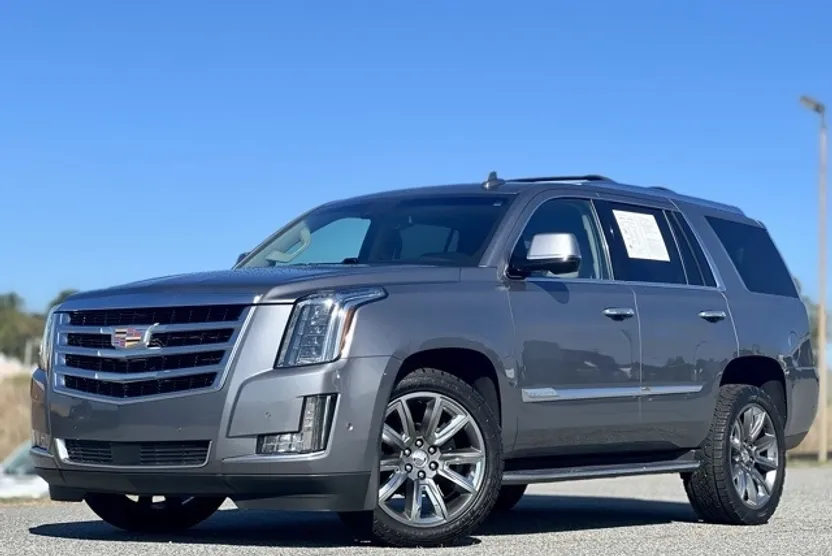 2019 Cadillac Escalade Premium Luxury photo 1
