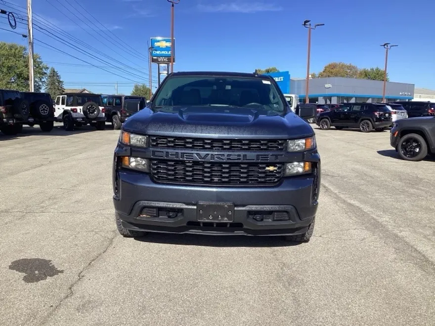 2021 Chevrolet Silverado 1500 Custom photo 1