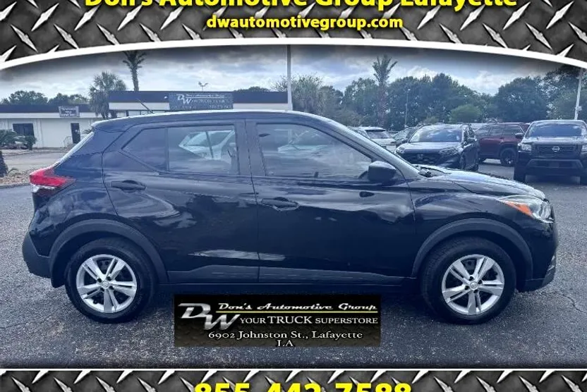 2020 Nissan Kicks S photo 1