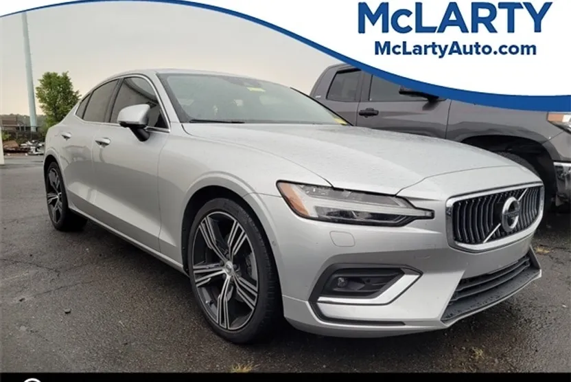 2022 Volvo S60 B5 Inscription photo 1