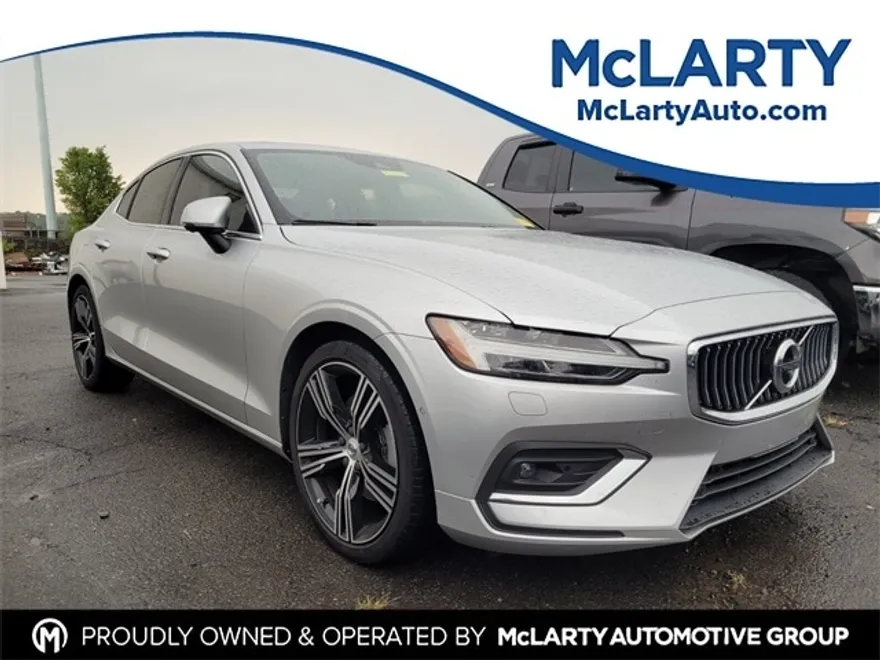 2022 Volvo S60 B5 Inscription photo 1