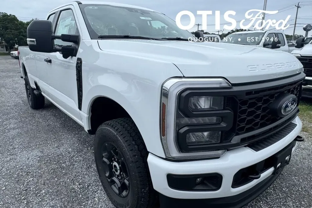 2025 Ford F-350 XL photo 1