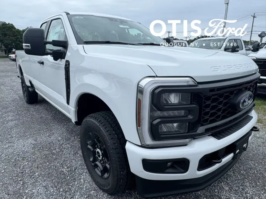 2025 Ford F-350 XL photo 1
