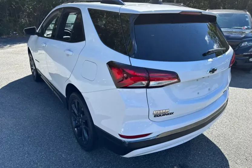 2022 Chevrolet Equinox RS photo 1