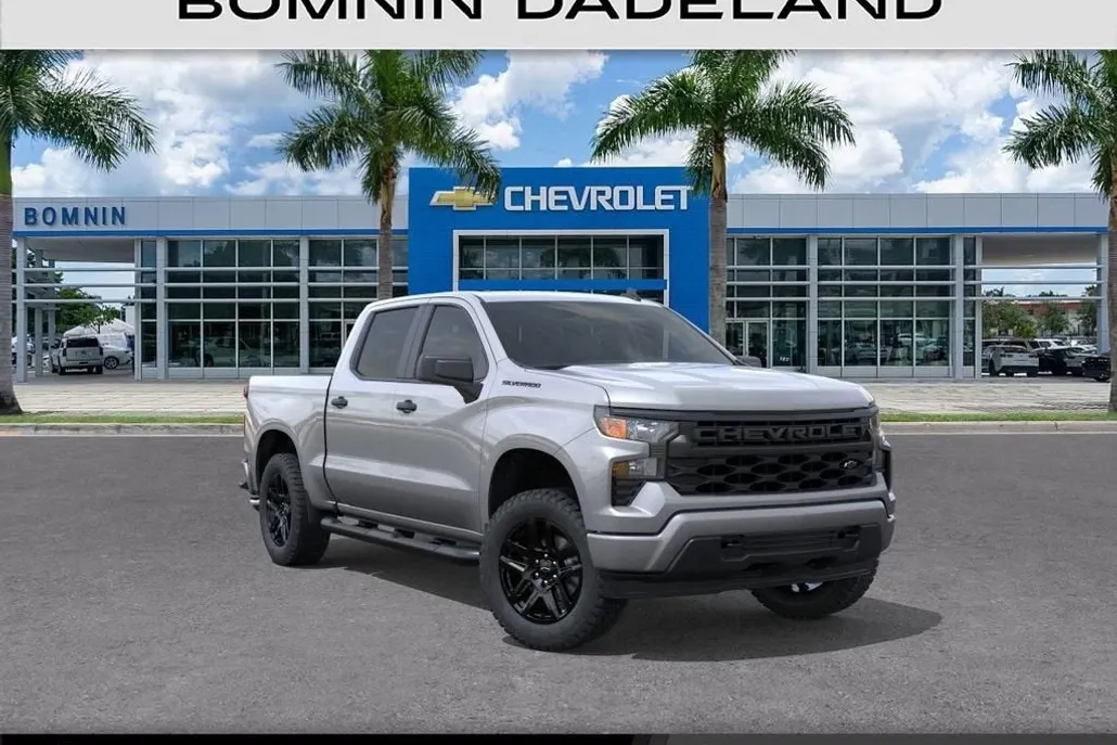 2025 Chevrolet Silverado 1500 Custom photo 1