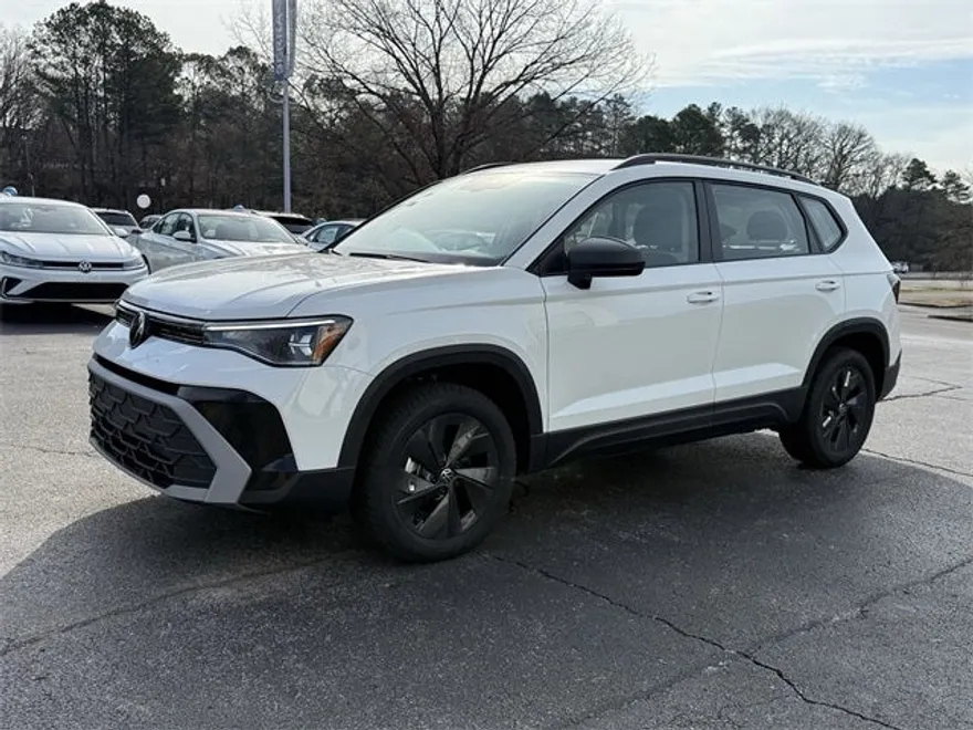 2025 Volkswagen Taos S photo 1