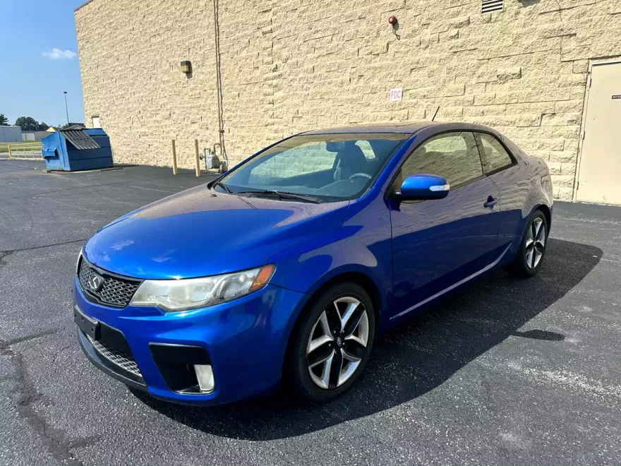 2010 Kia Forte Koup SX photo 1